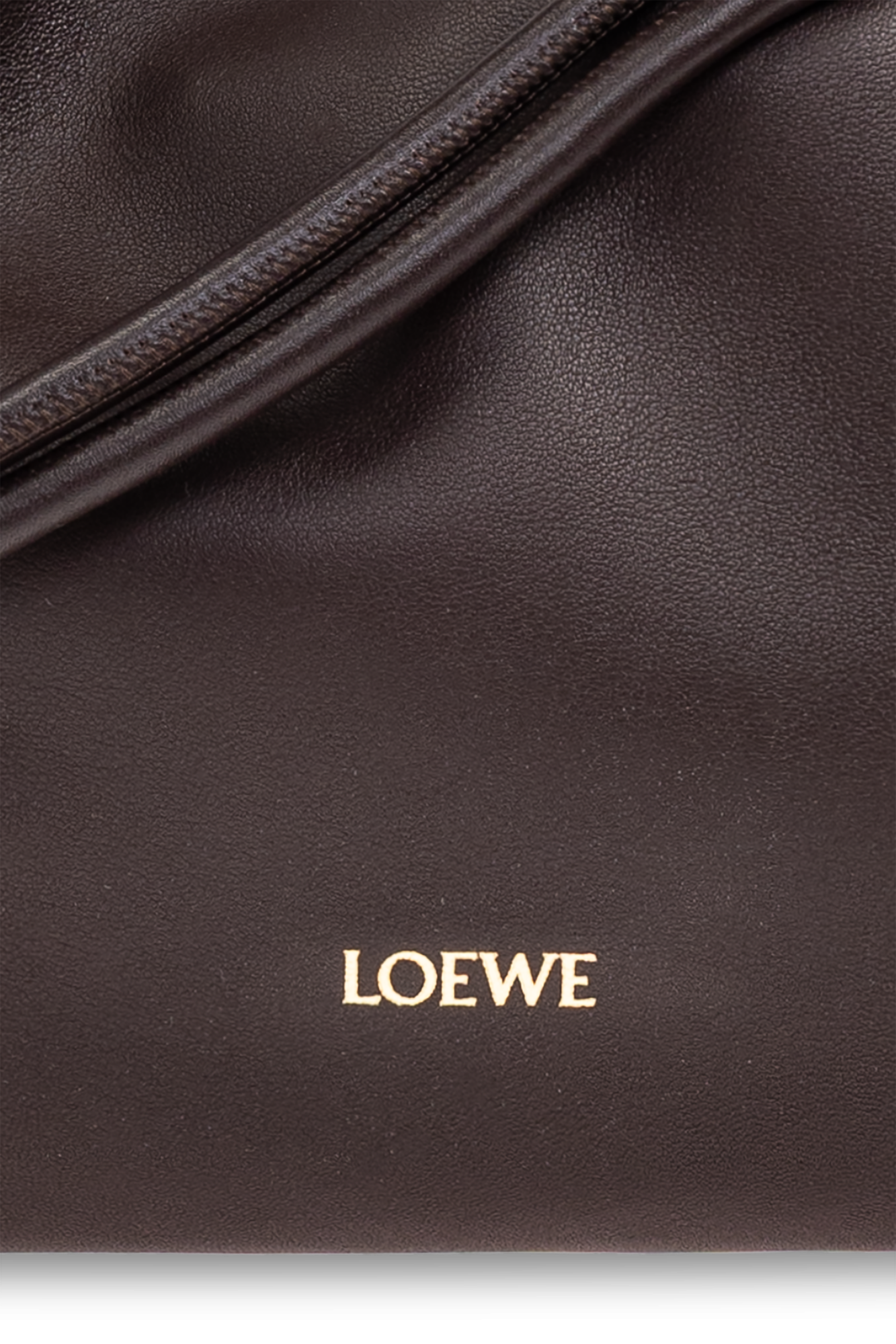 ショルダーバッグ・ポシェット LOEWE FLAMENCO PURSE MEDIUM BAG IN DARK BROWNIE Loewe Flamenco Purse medium bag in Dark Brownie | TheDoubleF